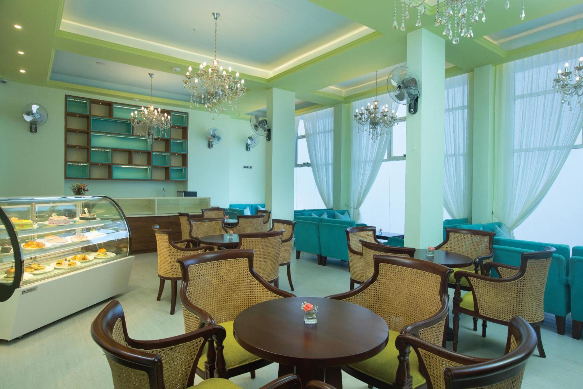 Fragrant Nature Munnar - A Five Star Classified Hotel מראה חיצוני תמונה