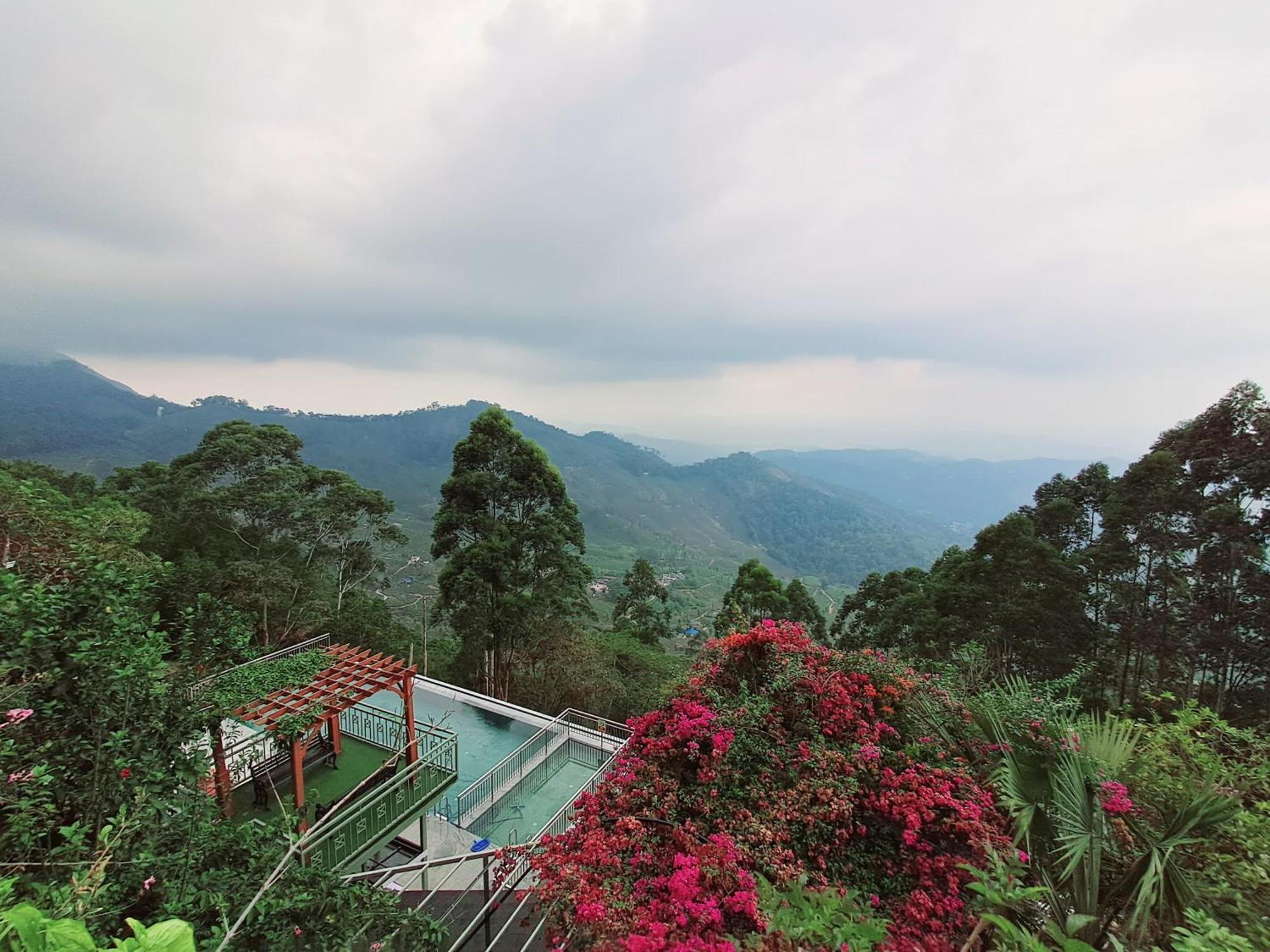 Fragrant Nature Munnar - A Five Star Classified Hotel מראה חיצוני תמונה