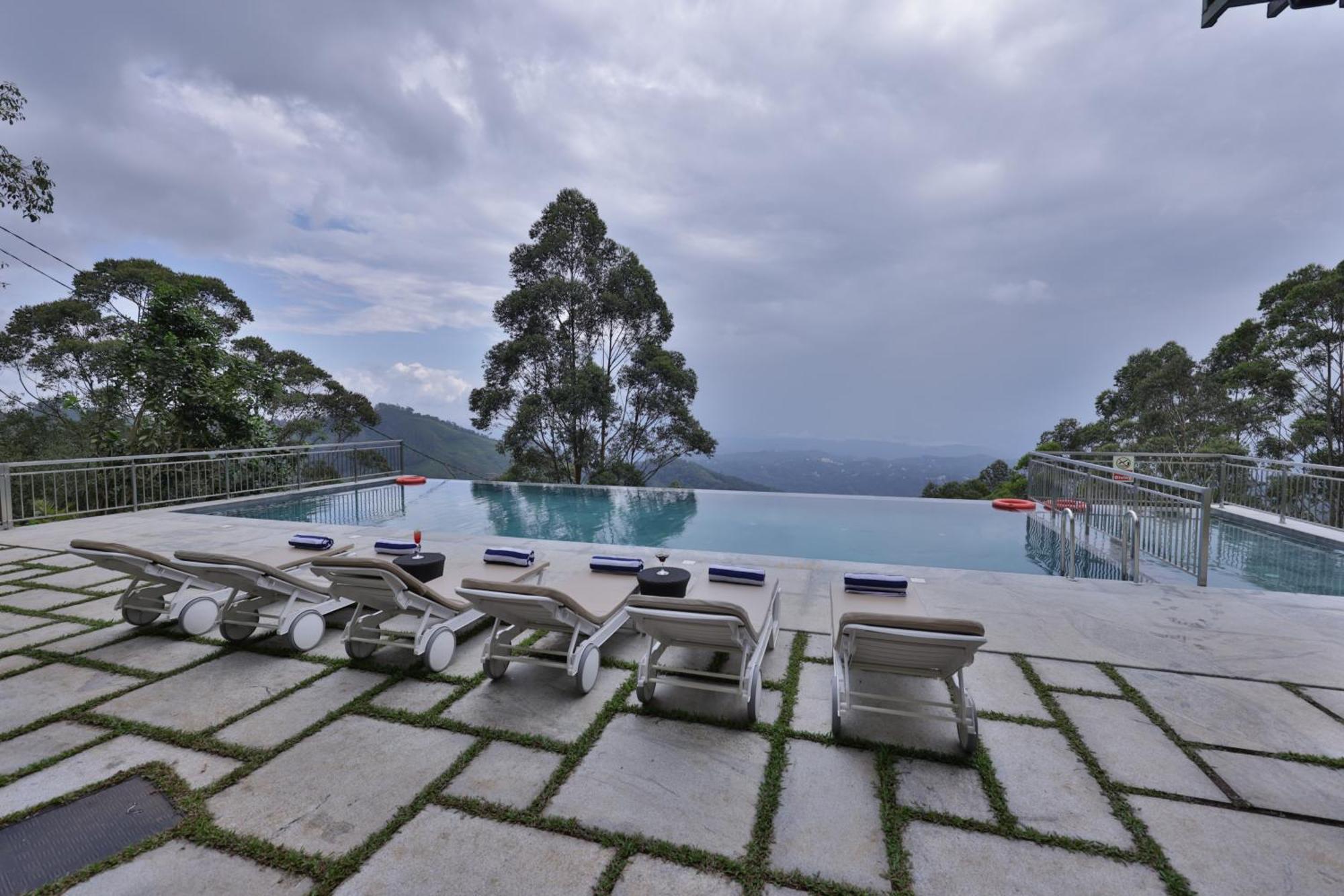 Fragrant Nature Munnar - A Five Star Classified Hotel מראה חיצוני תמונה