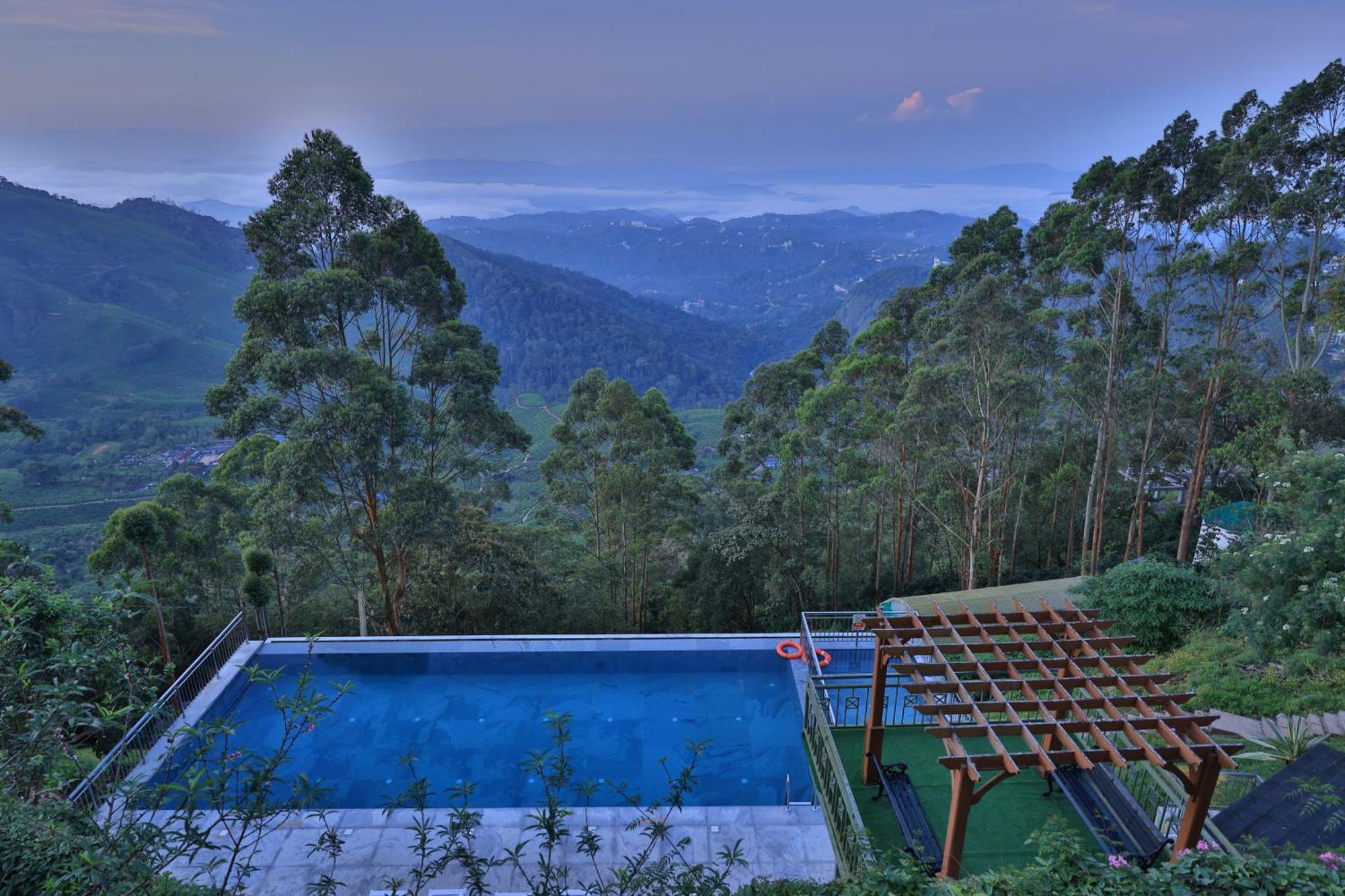 Fragrant Nature Munnar - A Five Star Classified Hotel מראה חיצוני תמונה