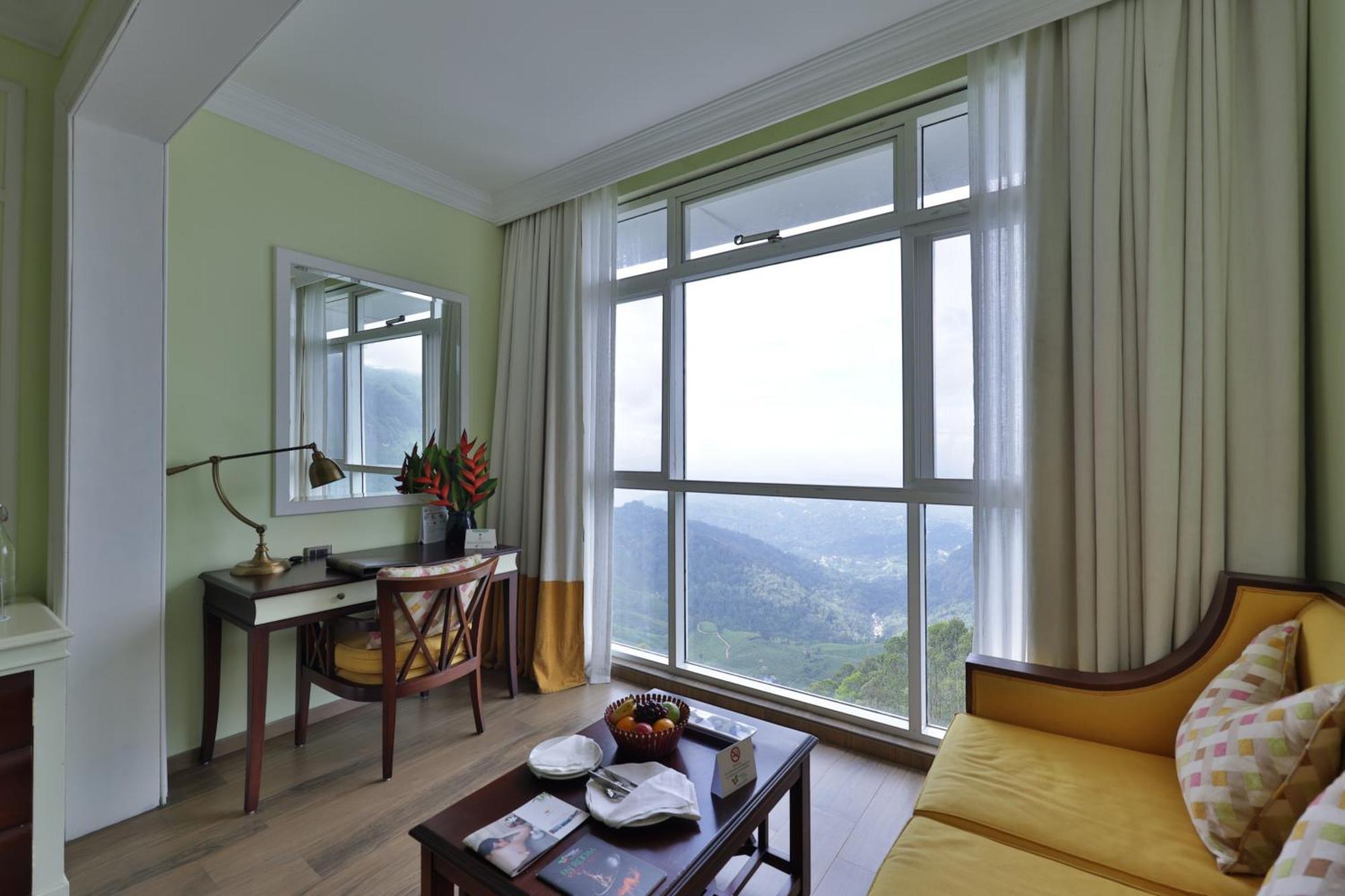 Fragrant Nature Munnar - A Five Star Classified Hotel מראה חיצוני תמונה
