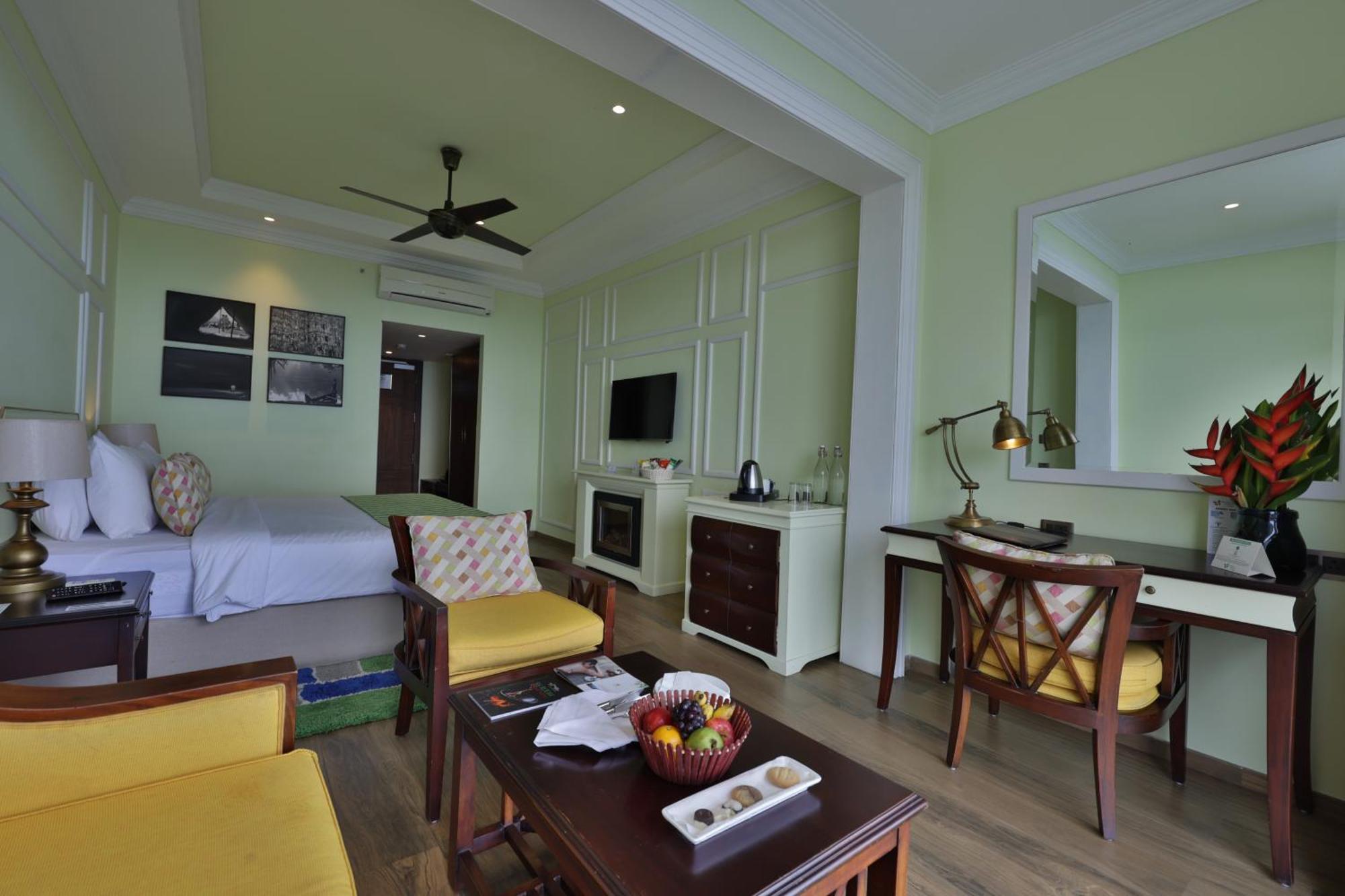 Fragrant Nature Munnar - A Five Star Classified Hotel מראה חיצוני תמונה