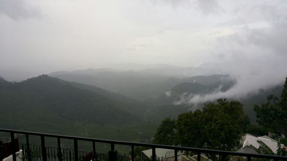 Fragrant Nature Munnar - A Five Star Classified Hotel מראה חיצוני תמונה