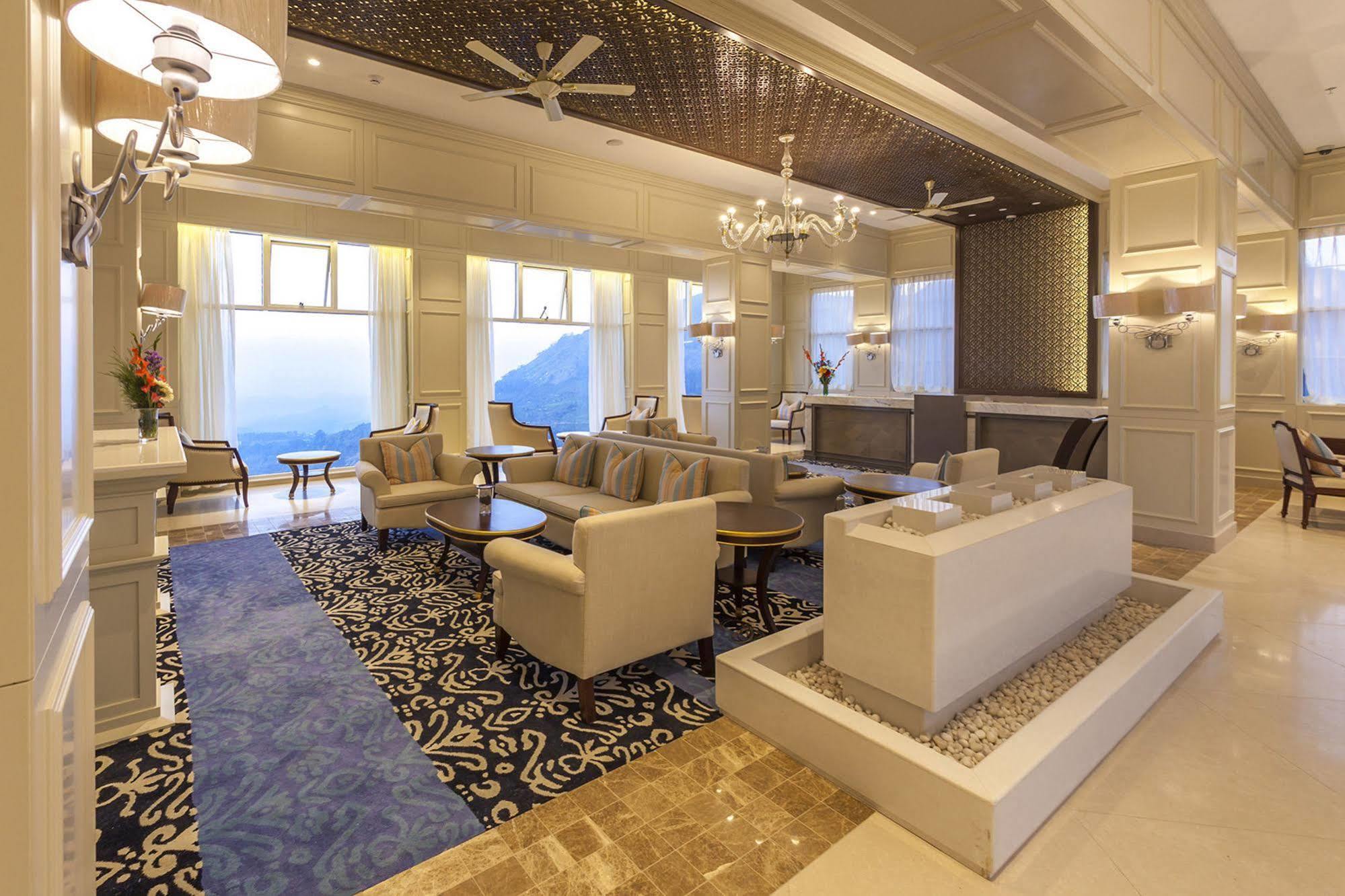 Fragrant Nature Munnar - A Five Star Classified Hotel מראה חיצוני תמונה